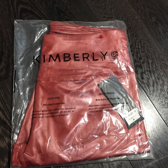 NWT High Waist Matte Shine Leggings - Picture 2 of 7